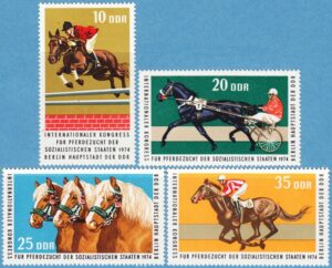 DDR 1974 M1969-72** hästar 4 kpl
