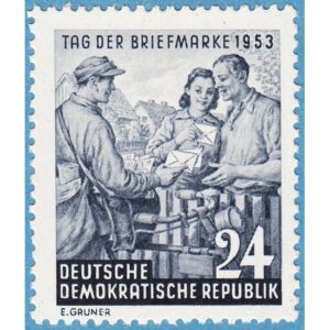DDR 1953 M396** frimärkets dag 1 kpl