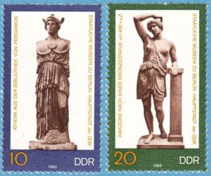 DDR 1983 M2790-1** statyer i Berlin museum 2 kpl